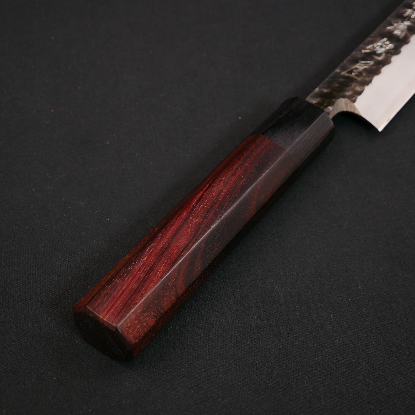 青二鋼 黒打 鎚目 柳刃 紫檀八角柄