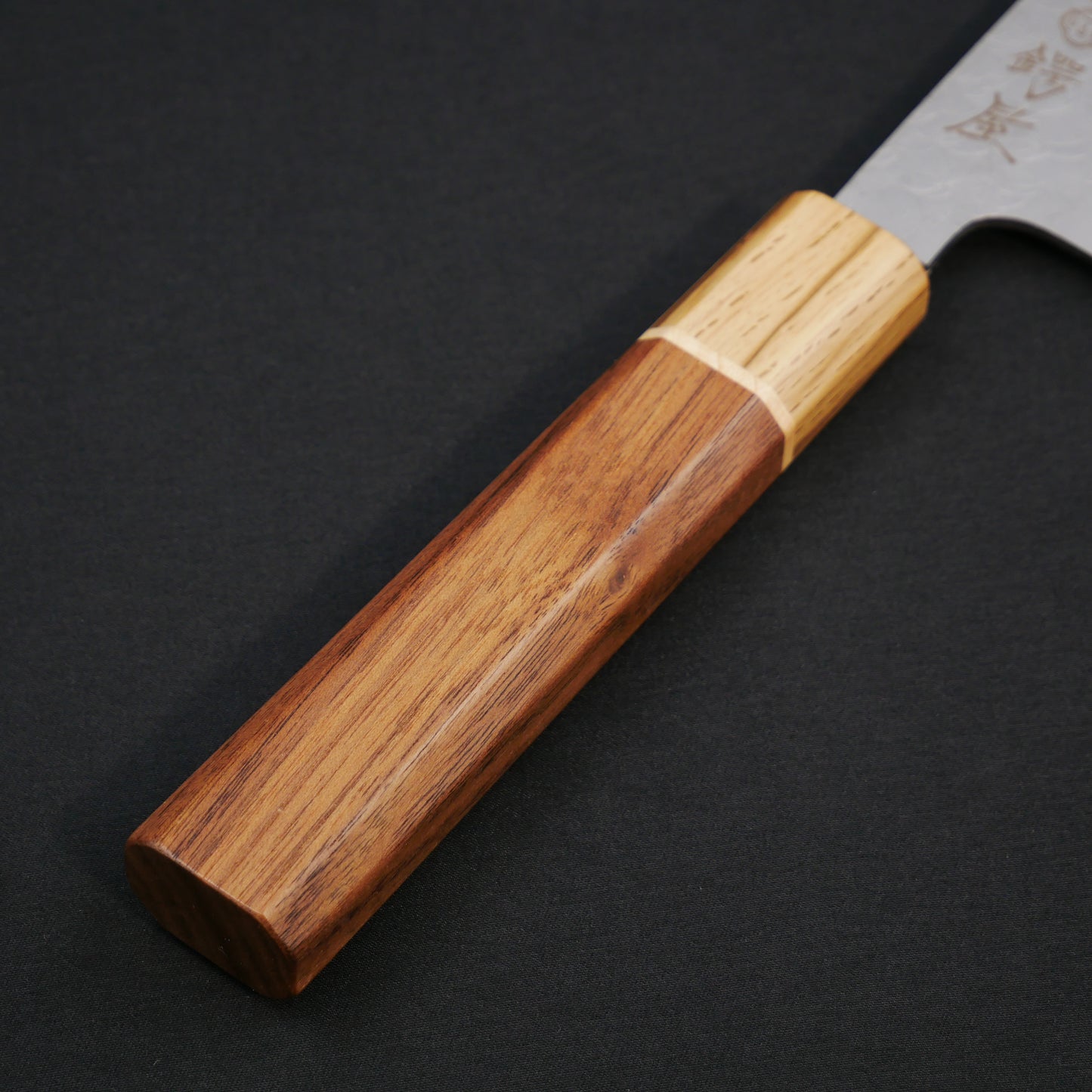 VG10 鎚目 切付三徳 ウォールナット八角柄