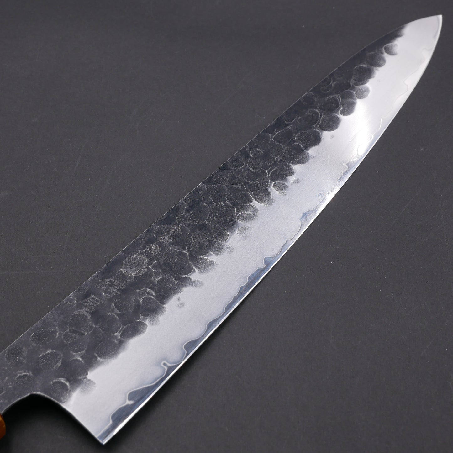 Molybdenum Steel Kurouchi Tsuchime Gyuto Oak Urushi Octagonal Handle