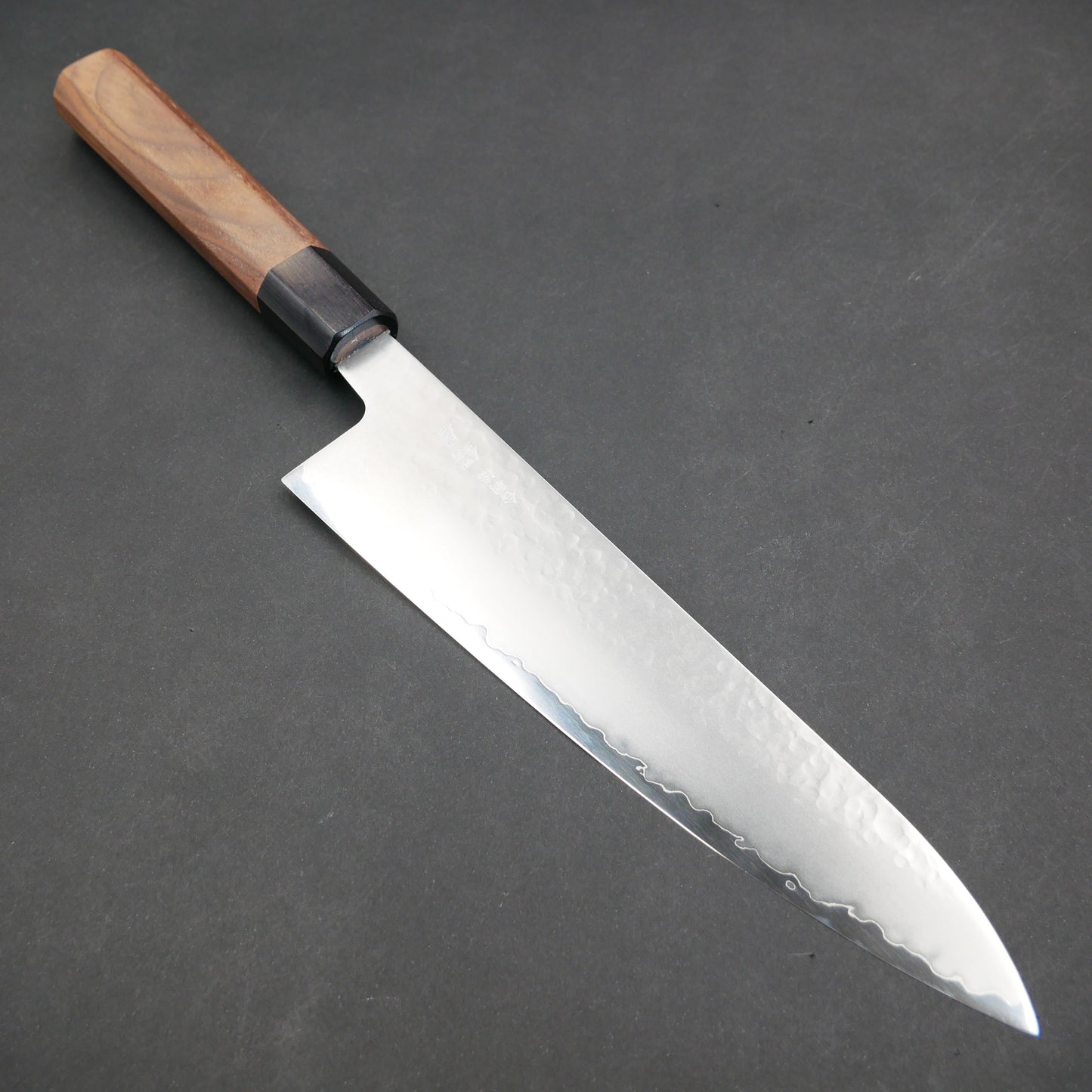 Molybdenum Stainless Steel Tsuchime Gyuto Walnut Octagonal Handle <Custom Model>