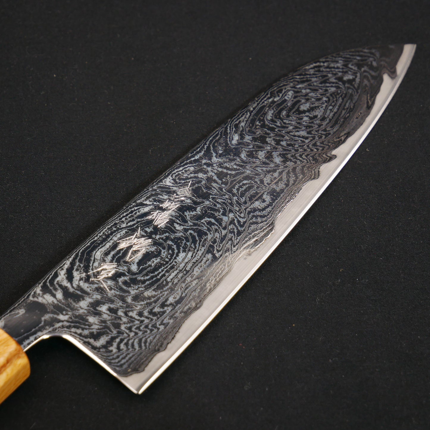 AUS10 Damascus Santoku Walnut Octagonal Handle