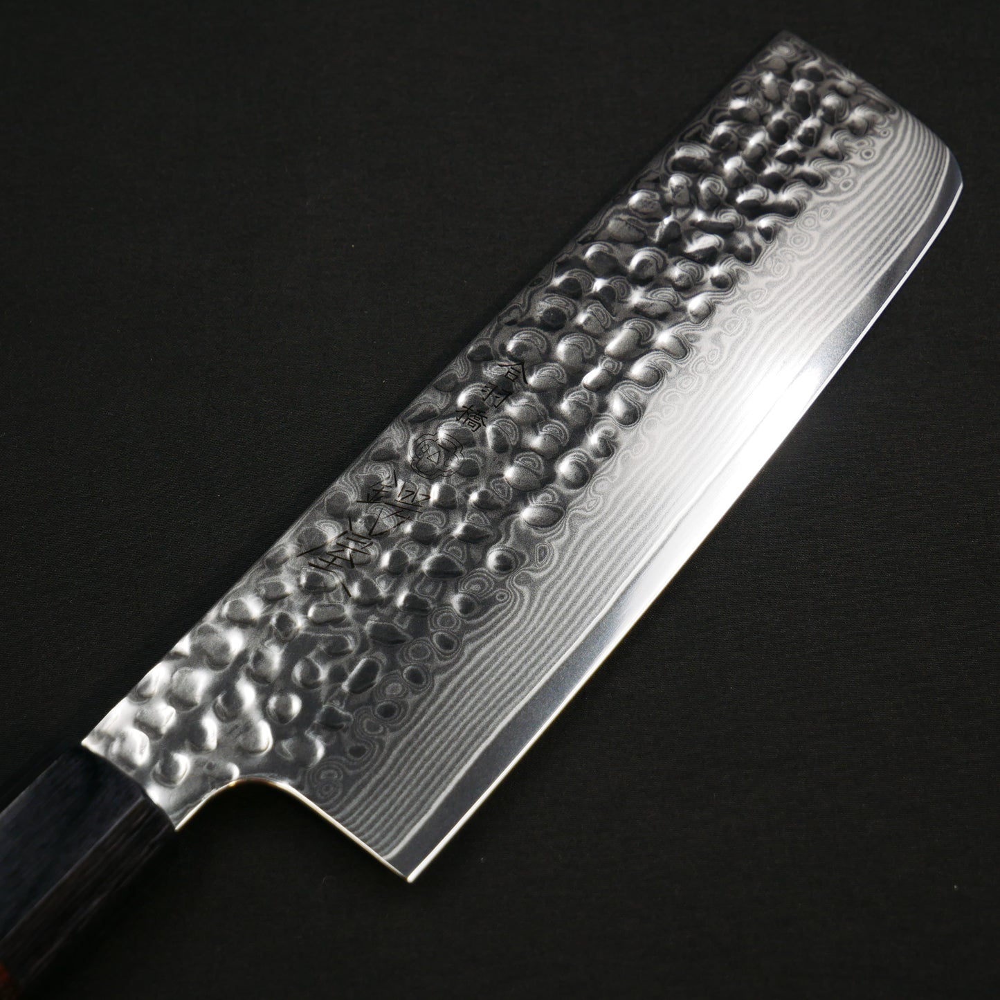 モリブデンバナジウム鋼 67層 鎚目 菜切 紫檀八角柄