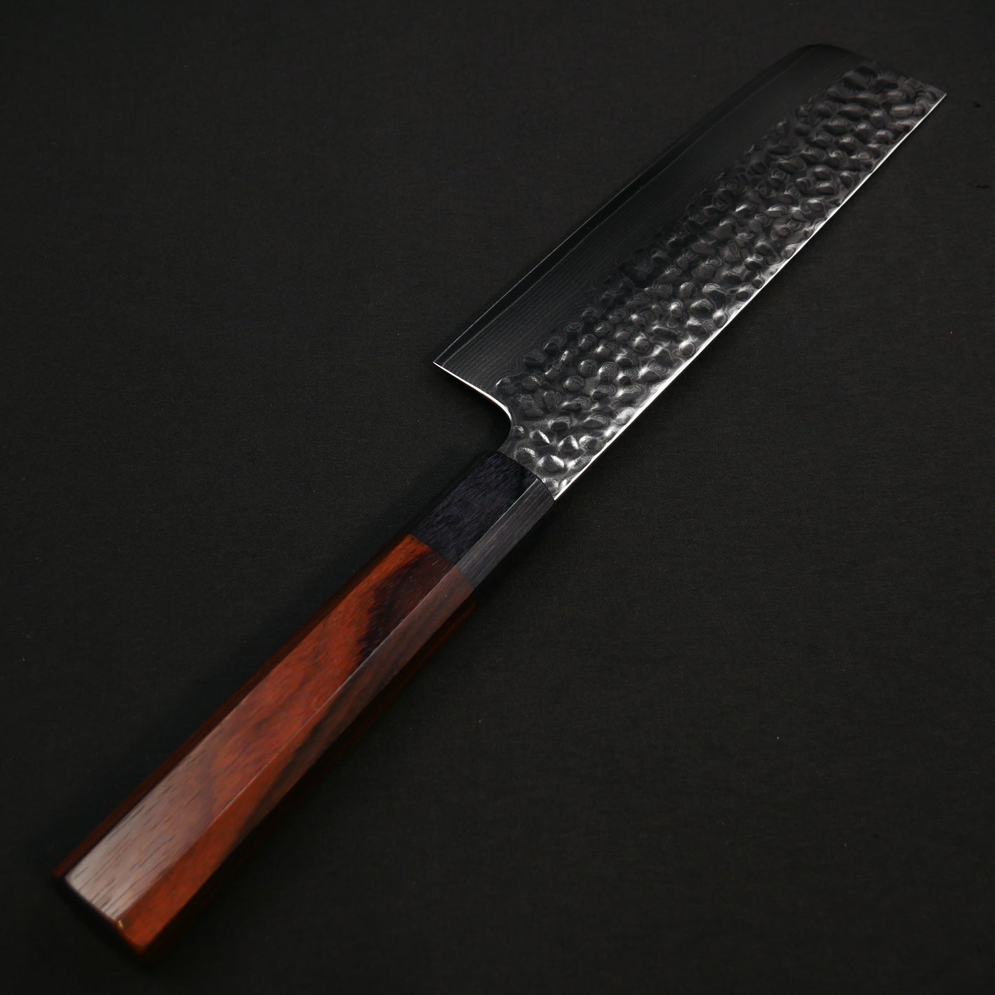 モリブデンバナジウム鋼 67層 鎚目 菜切 紫檀八角柄