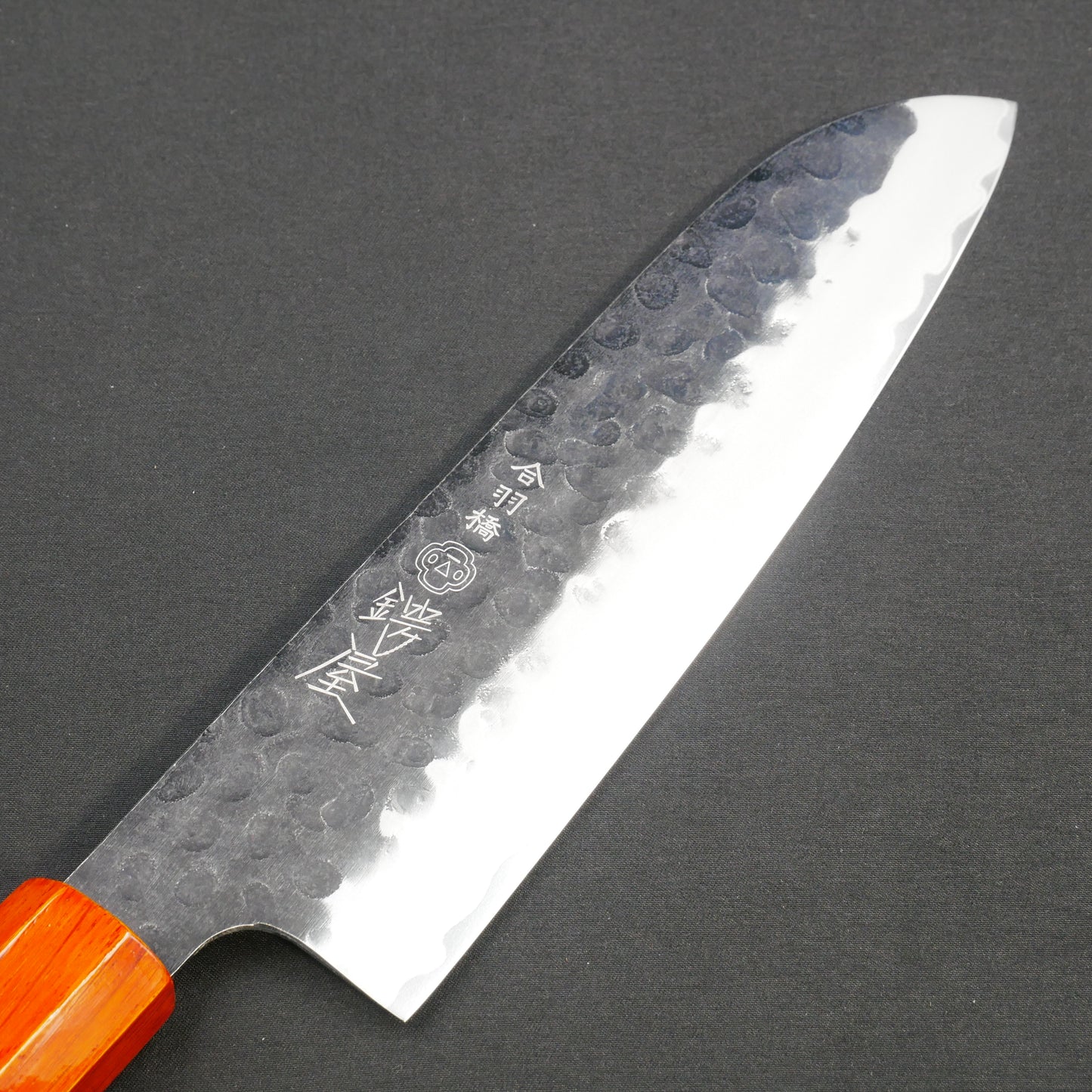 Molybdenum Vanadium Steel Kurouchi Tsuchime Santoku Oak Urushi Octagonal Handle