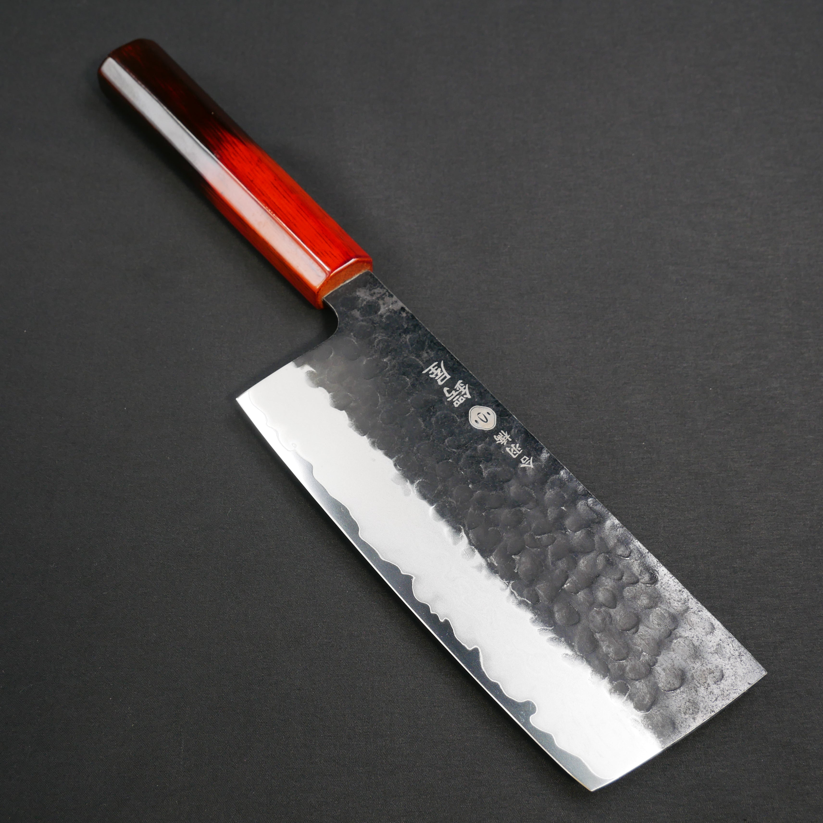 モリブデンバナジウム鋼 黒打 鎚目 幅広菜切 樫漆八角柄 – つば屋庖丁店