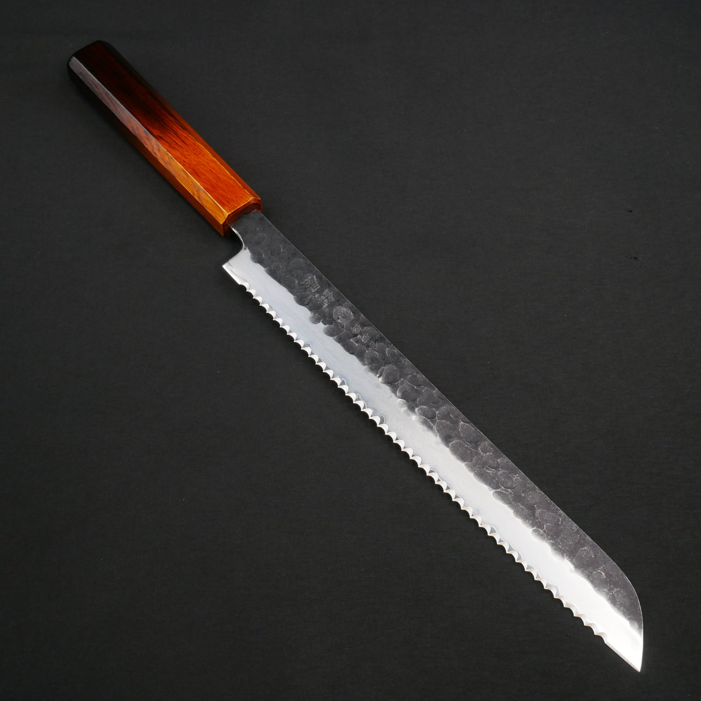 Molybdenum Vanadium Steel Kurouchi Tsuchime Bread Knife Oak Urushi Octagonal Handle