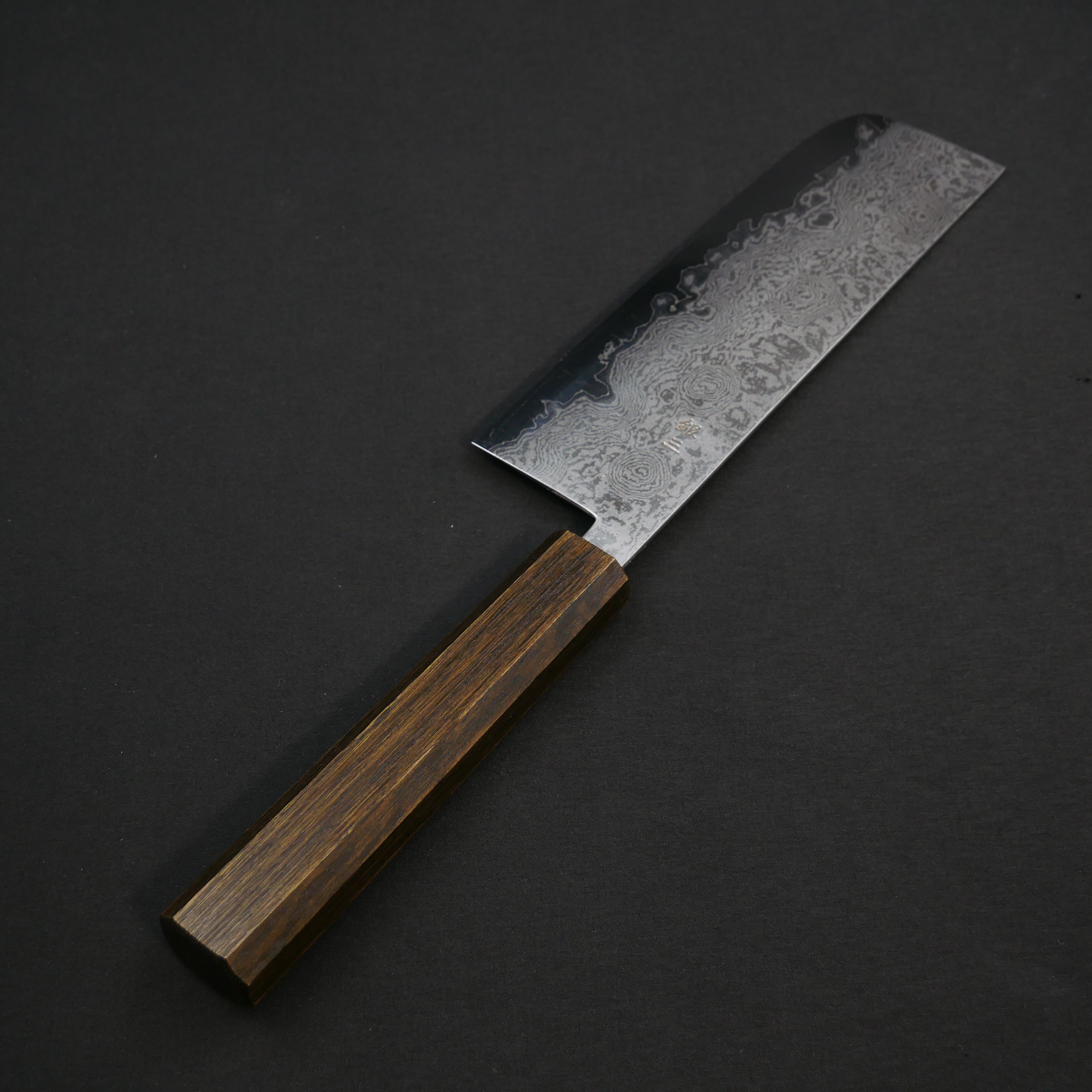 昭和56年製ヴィンテージダマスカス菜切包丁 銀三鋼 ダマスカス 菜切 黒樫八角柄 – つば屋庖丁店