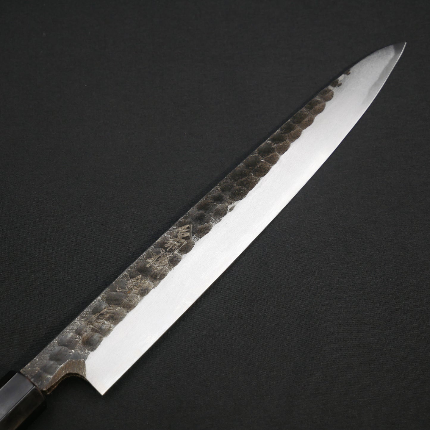 青二鋼 黒打 鎚目 柳刃 朴八角柄