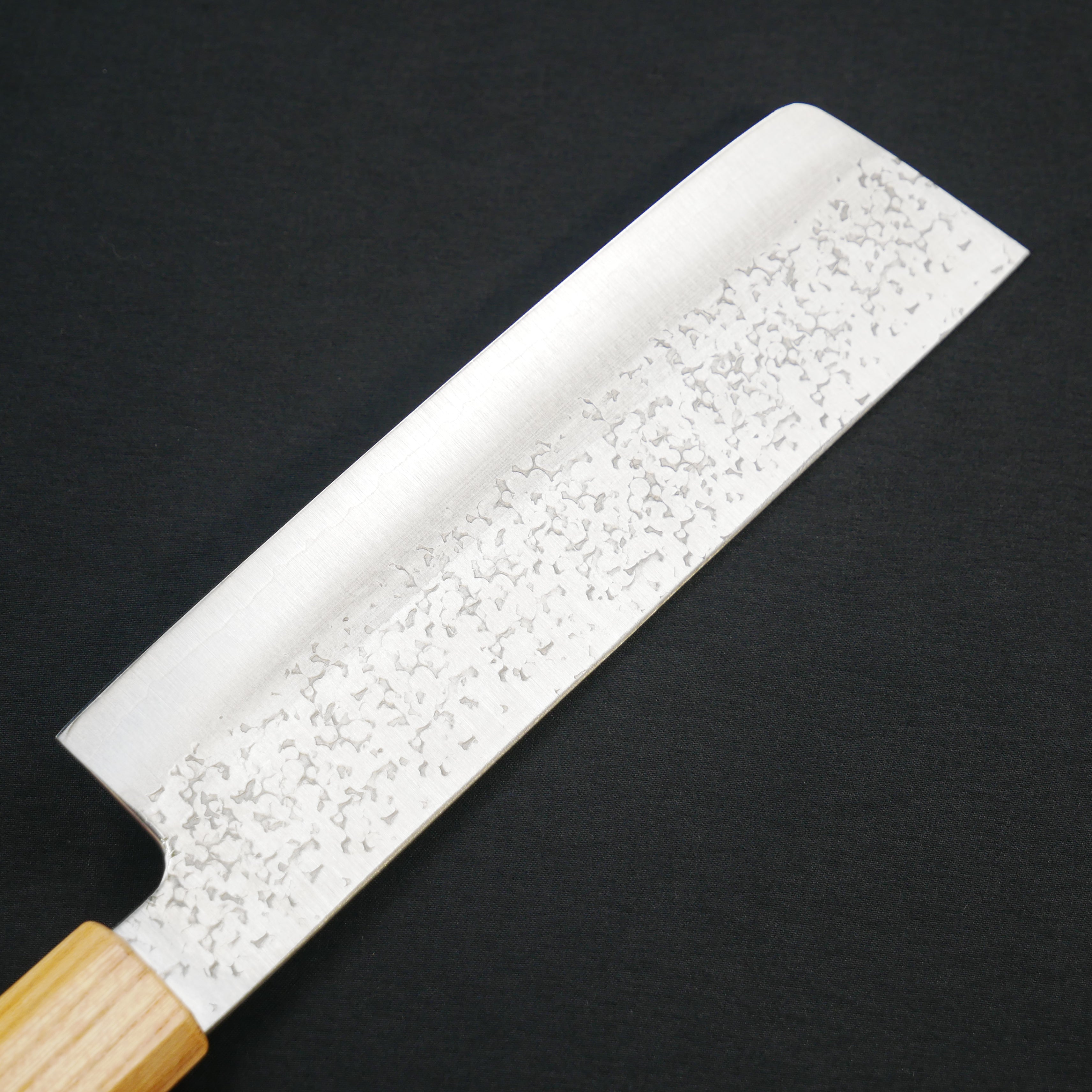 銀三鋼 鎚目 菜切 桜八角柄 – つば屋庖丁店